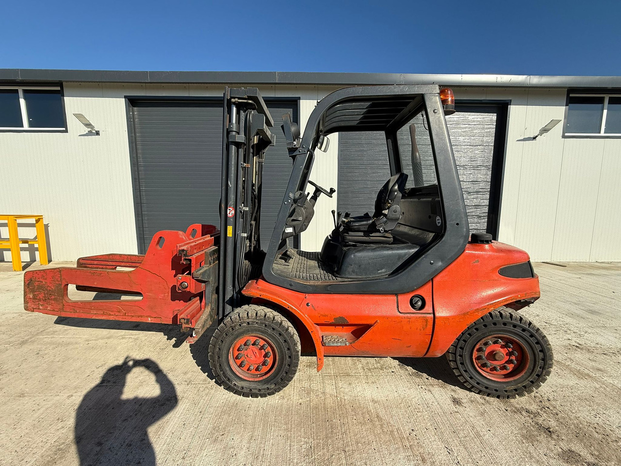 LINDE H40 STACKER - Diesel forklift: picture 3 LINDE H40 STACKER - Diesel forklift: picture 3