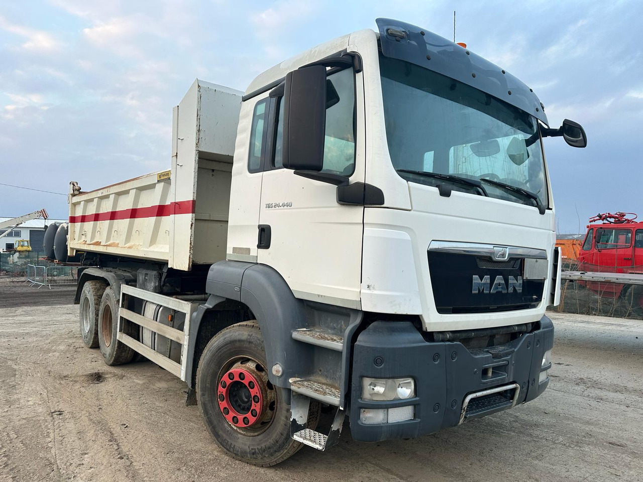 MAN TGS 24.440 Tipper - Tipper: picture 1 MAN TGS 24.440 Tipper - Tipper: picture 1