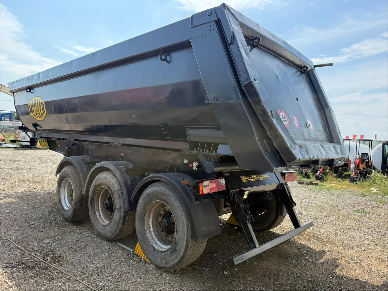 MEILLER TIPPER SEMI-TRAILER - Tipper semi-trailer: picture 4 MEILLER TIPPER SEMI-TRAILER - Tipper semi-trailer: picture 4