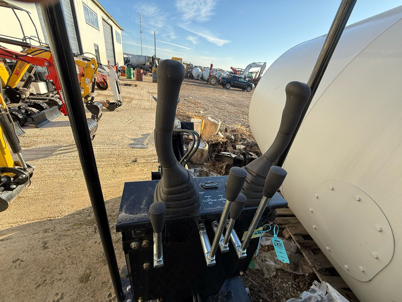 MINIEXCAVATOR JPC H10 - Other machinery: picture 4 MINIEXCAVATOR JPC H10 - Other machinery: picture 4