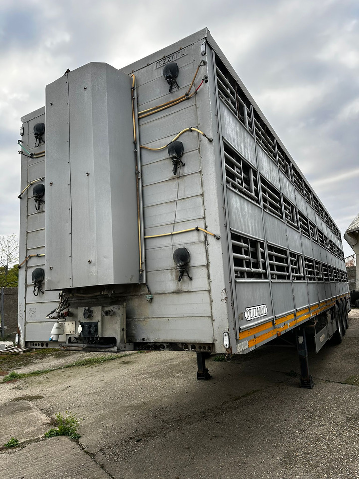 PEZZAIOLLI Animal Transport Semi-trailer - Livestock semi-trailer: picture 2 PEZZAIOLLI Animal Transport Semi-trailer - Livestock semi-trailer: picture 2
