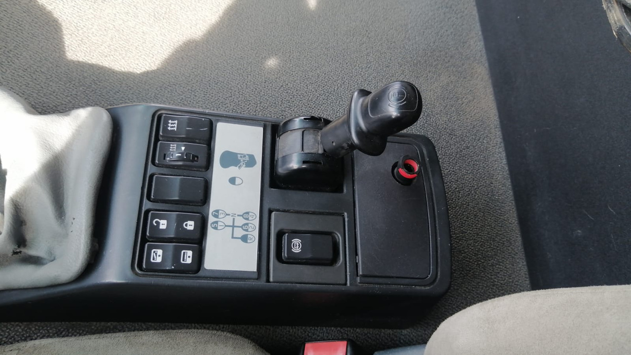 Tractor unit Renault PREMIUM 450 DXI, Manual ZF: picture 10