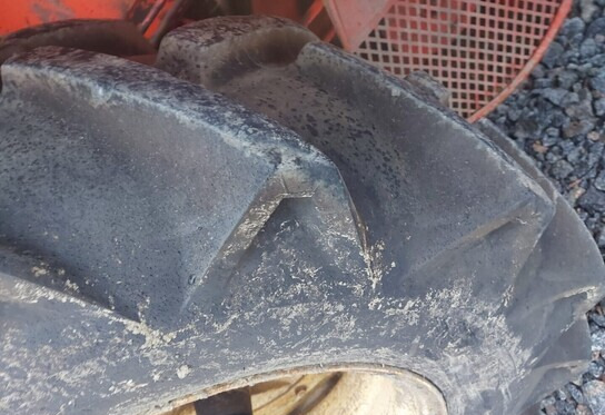 Fahr M600 - ETURENKAAT - 14.9/13-24 - Wheels and tires for Agricultural machinery: picture 3 Fahr M600 - ETURENKAAT - 14.9/13-24 - Wheels and tires for Agricultural machinery: picture 3