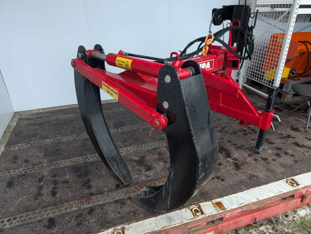 Kipa juontokoura vinssipaketilla - Forestry equipment: picture 4 Kipa juontokoura vinssipaketilla - Forestry equipment: picture 4