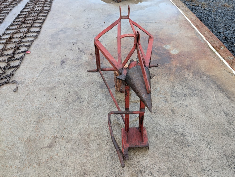 Halkaisukaira 175mm traktoriin - Log splitter: picture 3 Halkaisukaira 175mm traktoriin - Log splitter: picture 3