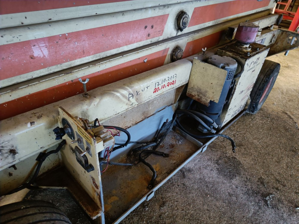 JLG Commander CM 20 N henkilönostin - Scissor lift: picture 4 JLG Commander CM 20 N henkilönostin - Scissor lift: picture 4