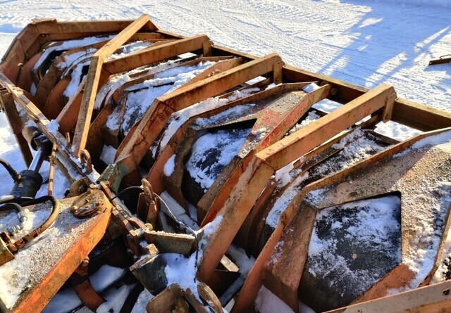 Mahlers 400cm - Volvo-kiinnike - Snow plough: picture 5 Mahlers 400cm - Volvo-kiinnike - Snow plough: picture 5