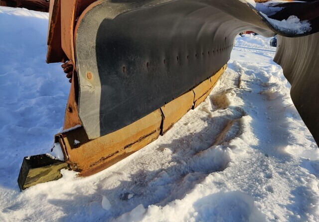 Mahlers 400cm - Volvo-kiinnike - Snow plough: picture 2 Mahlers 400cm - Volvo-kiinnike - Snow plough: picture 2