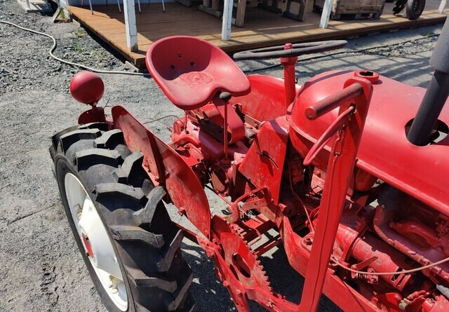 Farm tractor Massey Harris Traktori - bensiini: picture 11