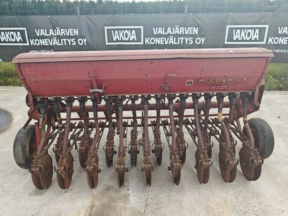 McCORMICK International Kylvinkone - 200cm kiekkovantailla - Seed drill: picture 1 McCORMICK International Kylvinkone - 200cm kiekkovantailla - Seed drill: picture 1