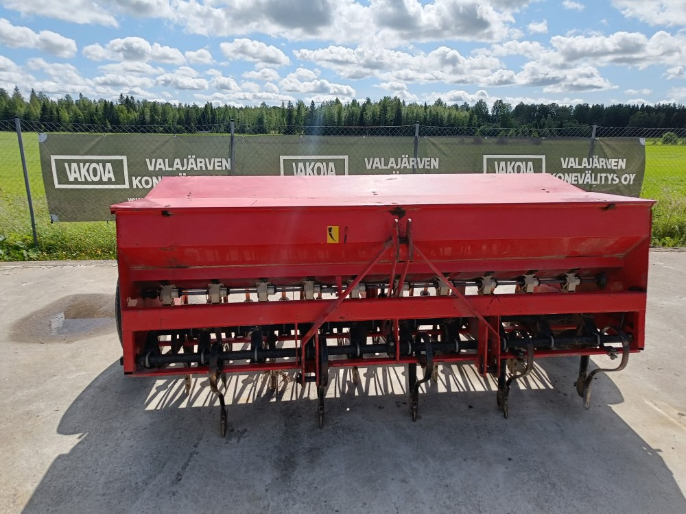 Simulta Junkkari 250cm kylvölannoitin - Combine seed drill: picture 2 Simulta Junkkari 250cm kylvölannoitin - Combine seed drill: picture 2
