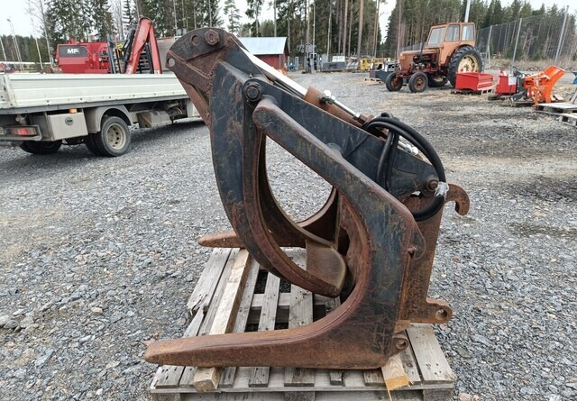 Tukkikoura järeä, CAT kurottajan sovitteella - Grapple for Agricultural machinery: picture 1 Tukkikoura järeä, CAT kurottajan sovitteella - Grapple for Agricultural machinery: picture 1