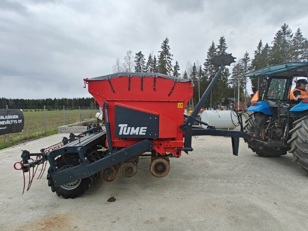 Tume HKL 3000 JC Pro Täyskiekkokone - Combine seed drill: picture 4 Tume HKL 3000 JC Pro Täyskiekkokone - Combine seed drill: picture 4