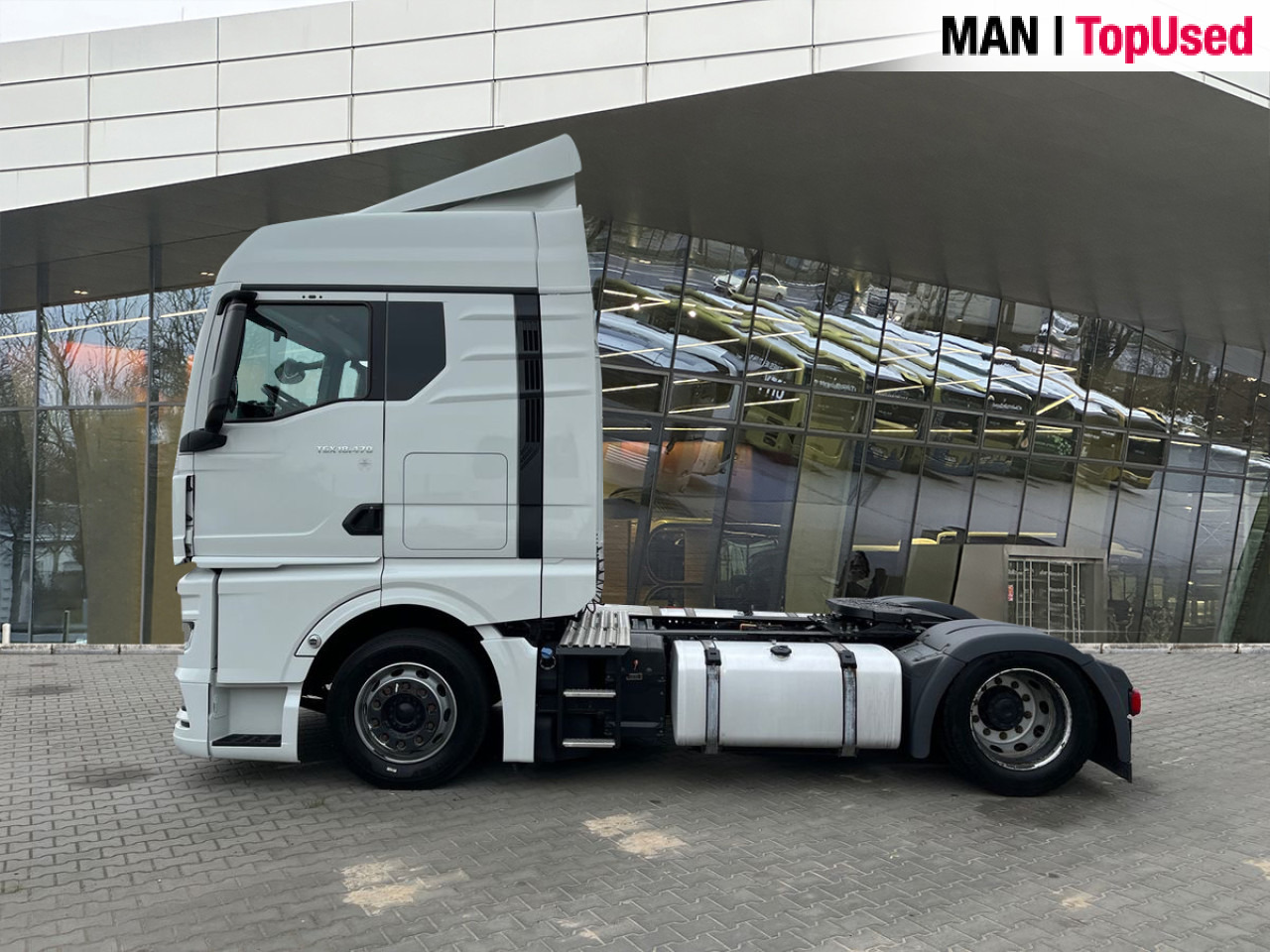 MAN TGX 18.470 4x2 LL SA - Tractor unit: picture 2 MAN TGX 18.470 4x2 LL SA - Tractor unit: picture 2