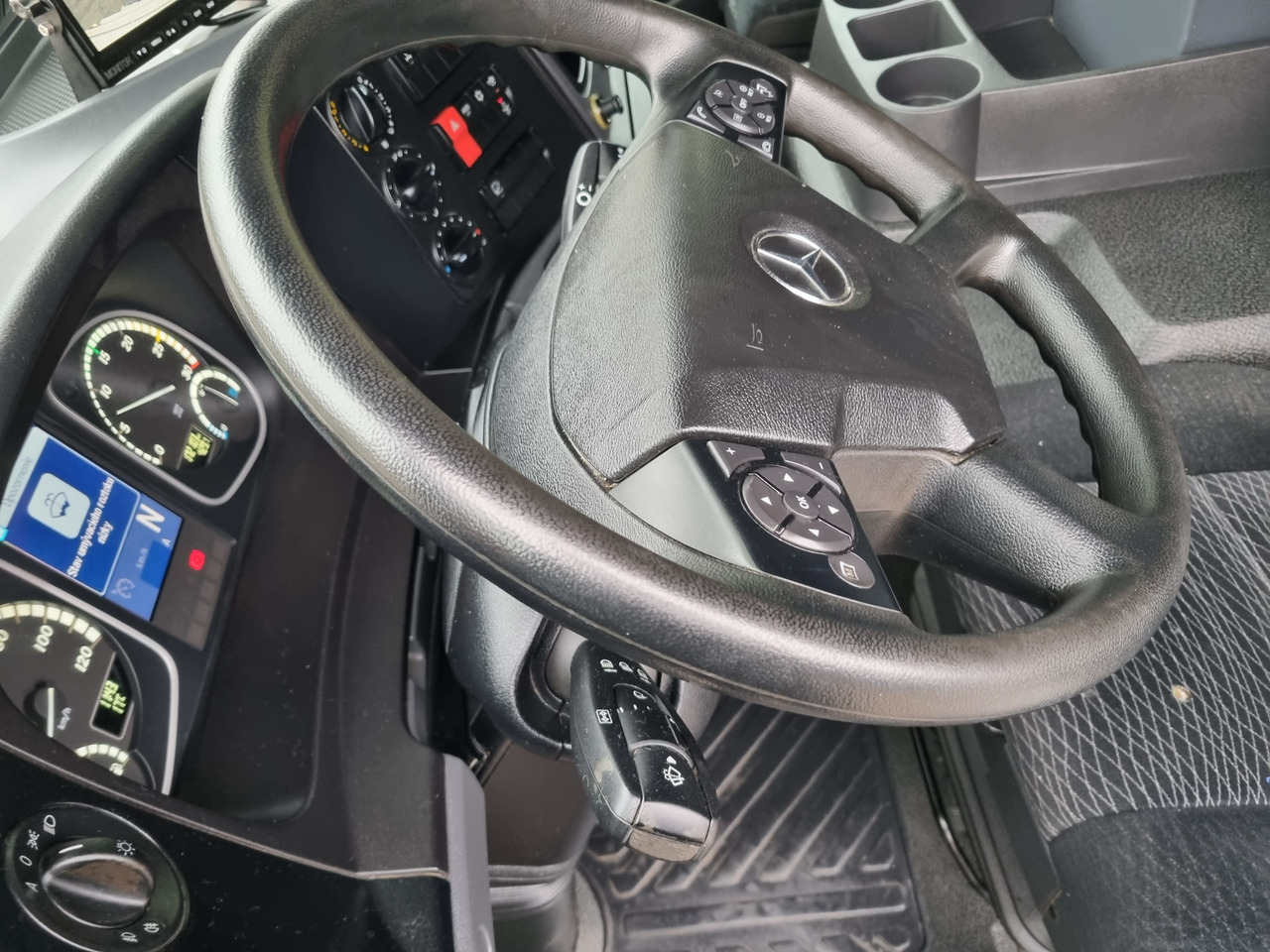 Refrigerator truck MERCEDES-BENZ ATEGO 1323 4x4 EXPEDITION CAMPER ?: picture 16 Refrigerator truck MERCEDES-BENZ ATEGO 1323 4x4 EXPEDITION CAMPER ?: picture 16