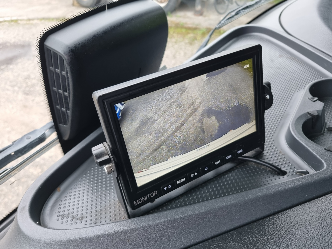 Refrigerator truck MERCEDES-BENZ ATEGO 1323 4x4 EXPEDITION CAMPER ?: picture 15 Refrigerator truck MERCEDES-BENZ ATEGO 1323 4x4 EXPEDITION CAMPER ?: picture 15