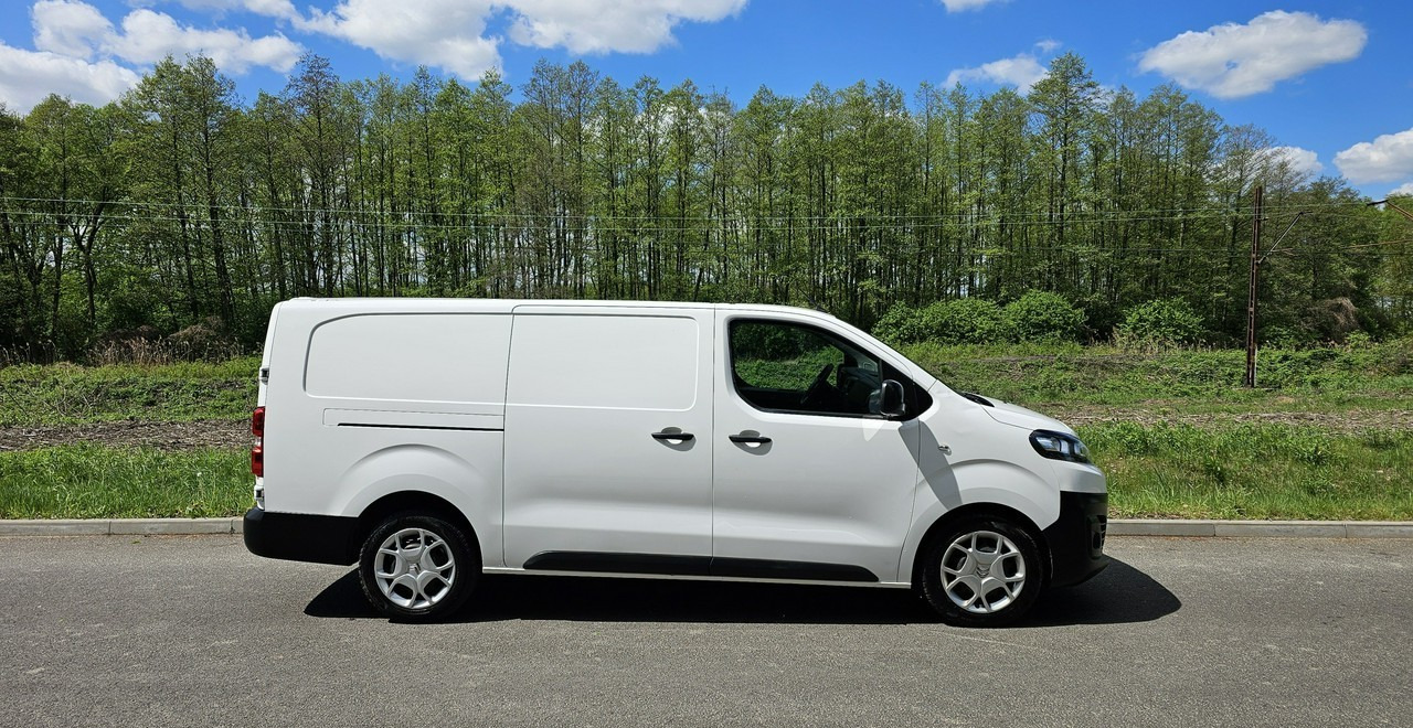 Opel Vivaro 2,0 Diesel | 160 tyś.km | Stan bdb! - Panel van: picture 4 Opel Vivaro 2,0 Diesel | 160 tyś.km | Stan bdb! - Panel van: picture 4