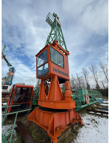 Liebherr 112EC-H8/120 1993yom x3 units - Tower crane: picture 3 Liebherr 112EC-H8/120 1993yom x3 units - Tower crane: picture 3