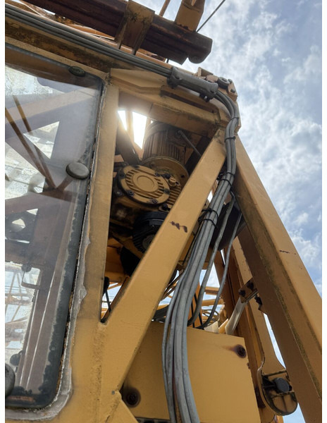 Liebherr 50K, 35m jib - Self-erecting tower crane: picture 4 Liebherr 50K, 35m jib - Self-erecting tower crane: picture 4