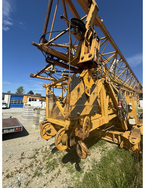 Liebherr 63K, full jib 43m, radio control, 1992yom - Tower crane: picture 3 Liebherr 63K, full jib 43m, radio control, 1992yom - Tower crane: picture 3