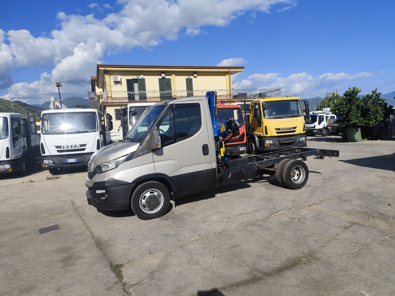 Tipper van IVECO DAILY 35-130: picture 16
