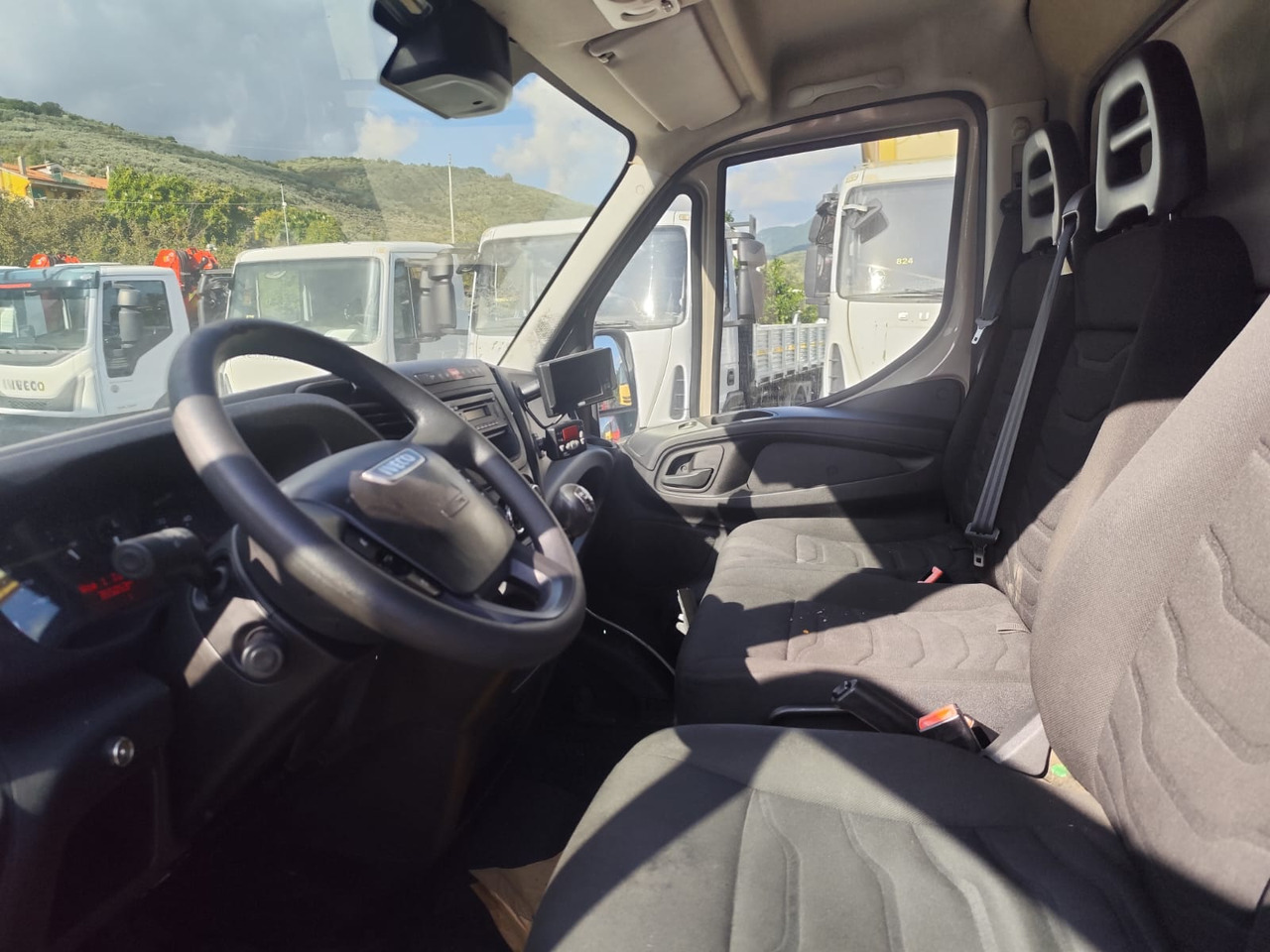 Tipper van IVECO DAILY 35-130: picture 41