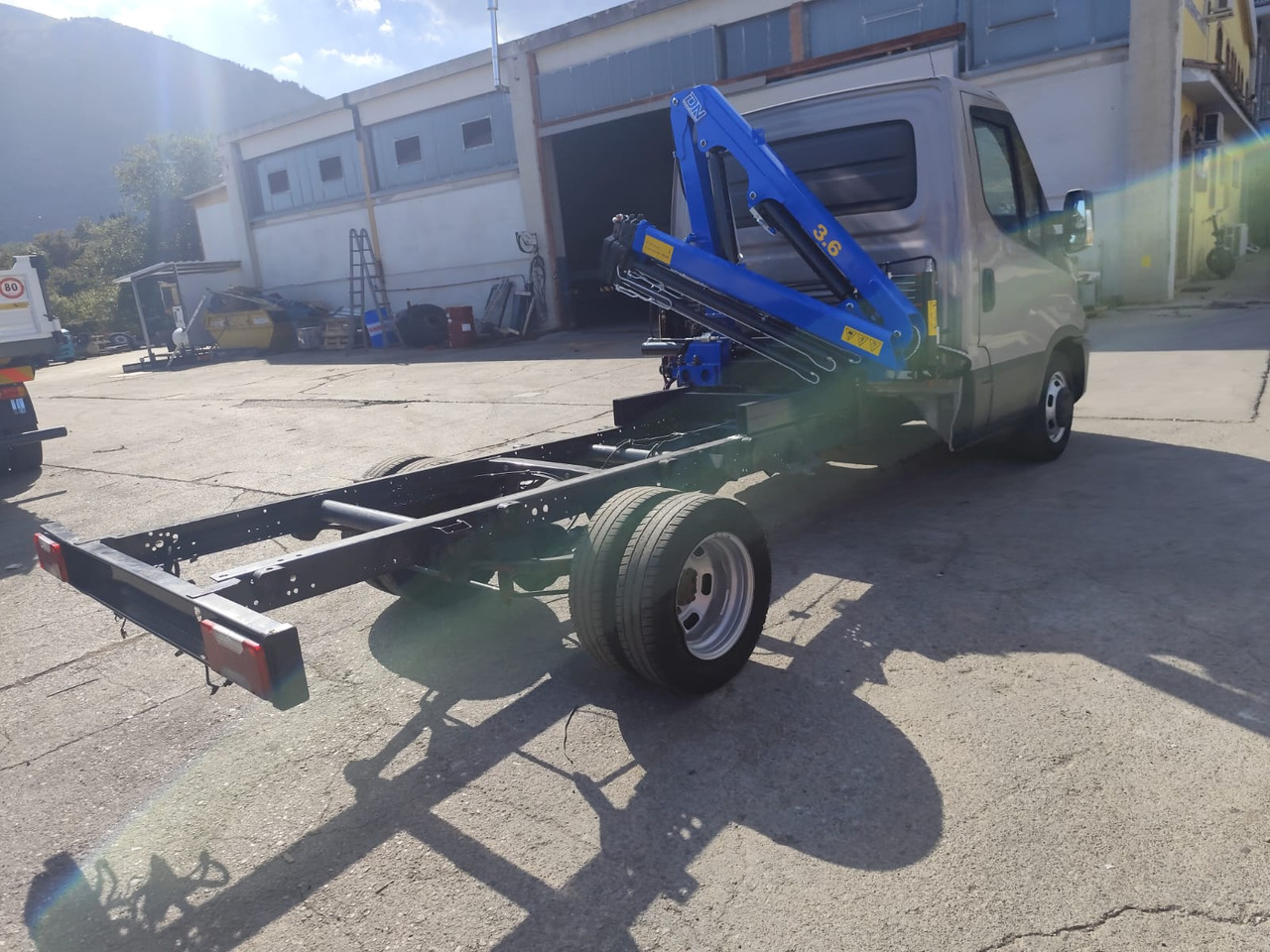 Tipper van IVECO DAILY 35-130: picture 24