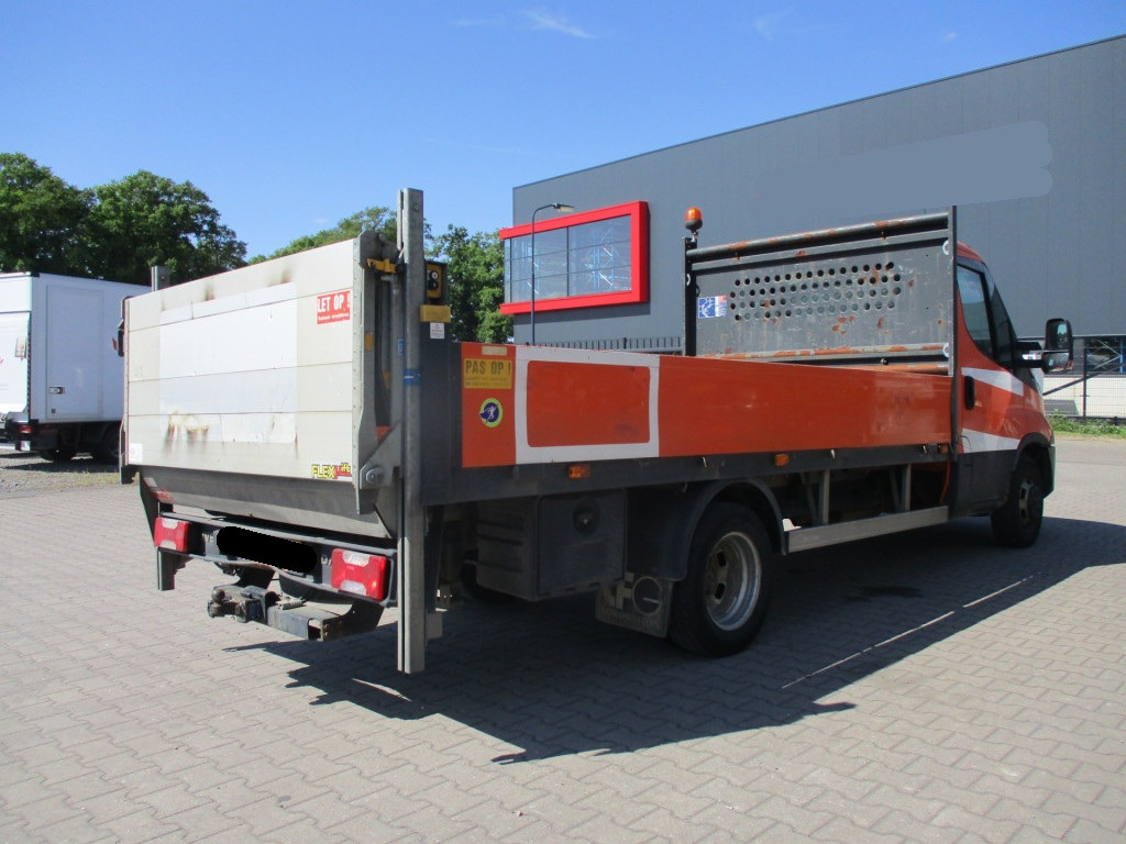 IVECO DAILY 35-140 - Flatbed van: picture 3 IVECO DAILY 35-140 - Flatbed van: picture 3