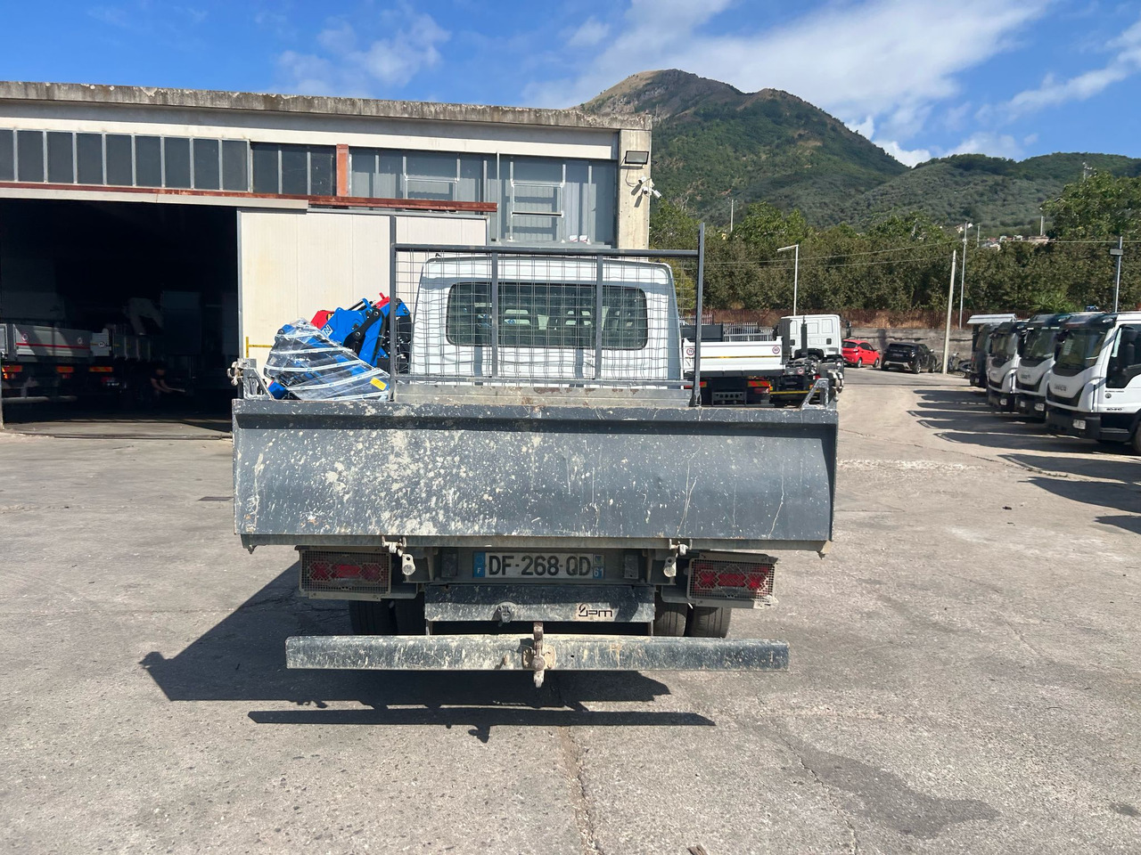 Tipper van IVECO DAILY 35C13: picture 27