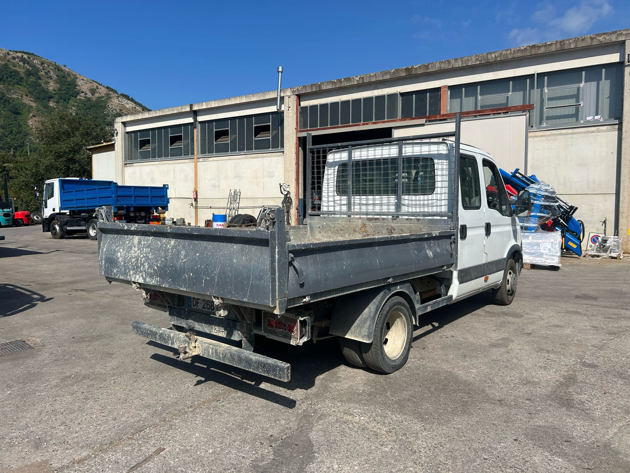Tipper van IVECO DAILY 35C13: picture 28