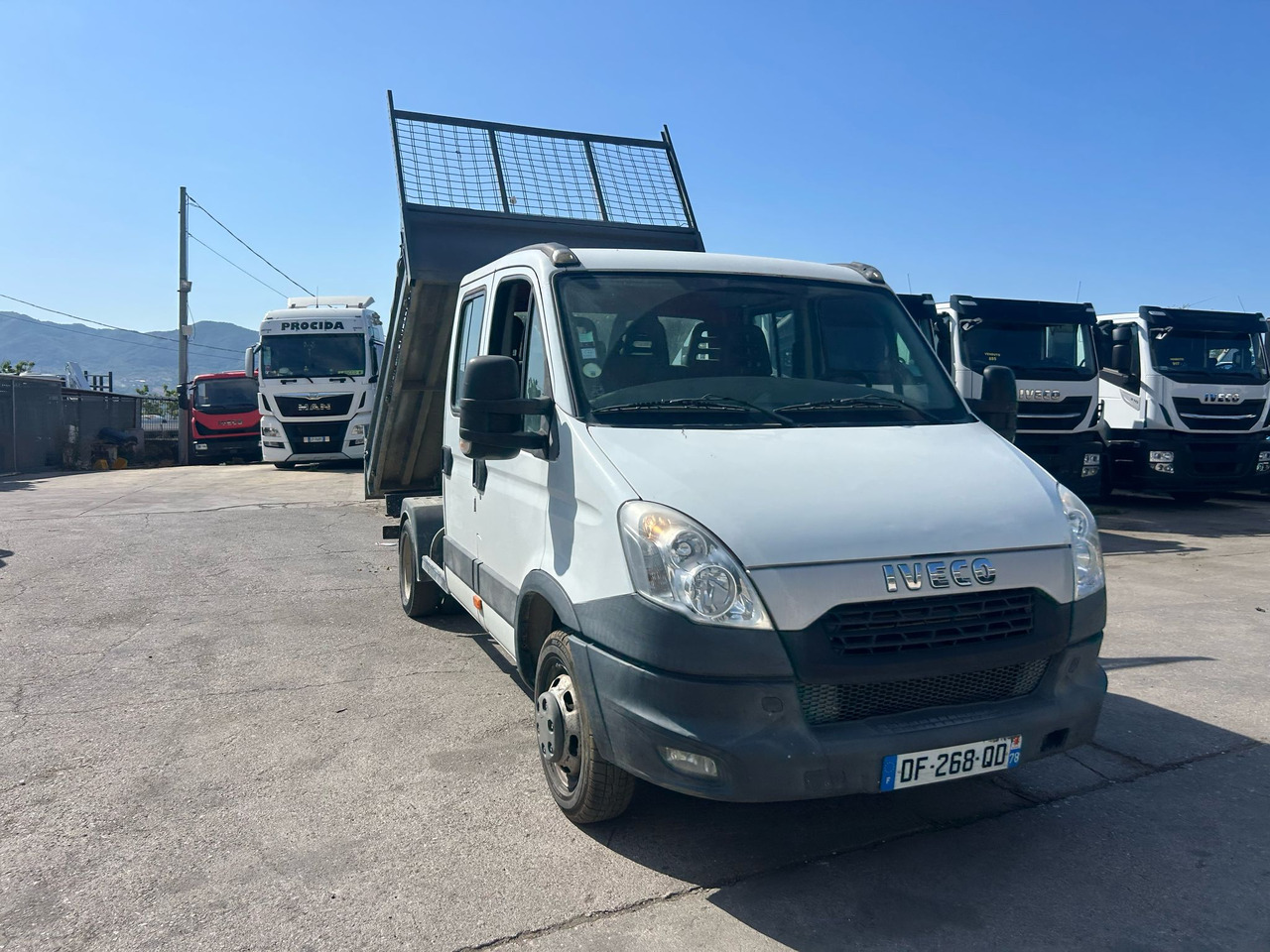 Tipper van IVECO DAILY 35C13: picture 17