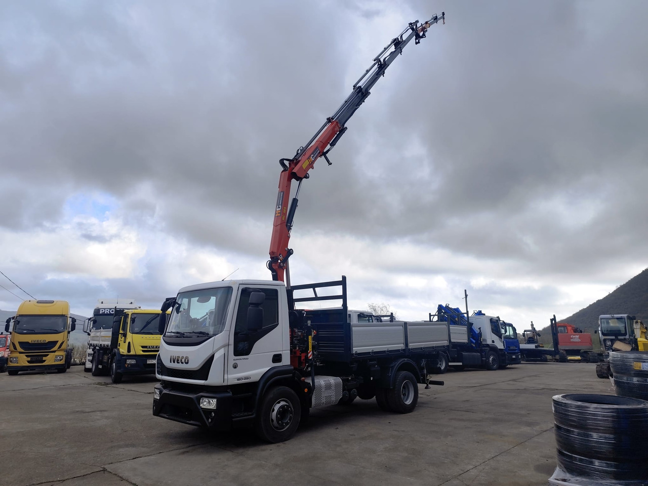 IVECO EUROCARGO 160-250 - Crane truck: picture 1 IVECO EUROCARGO 160-250 - Crane truck: picture 1