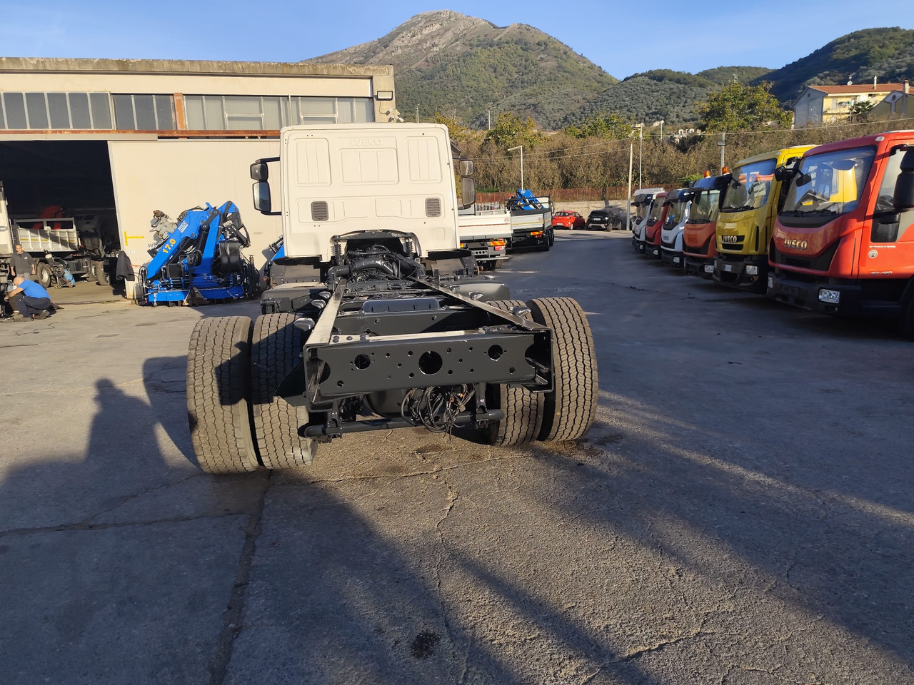 Cab chassis truck IVECO EUROCARGO 180-320: picture 16 Cab chassis truck IVECO EUROCARGO 180-320: picture 16