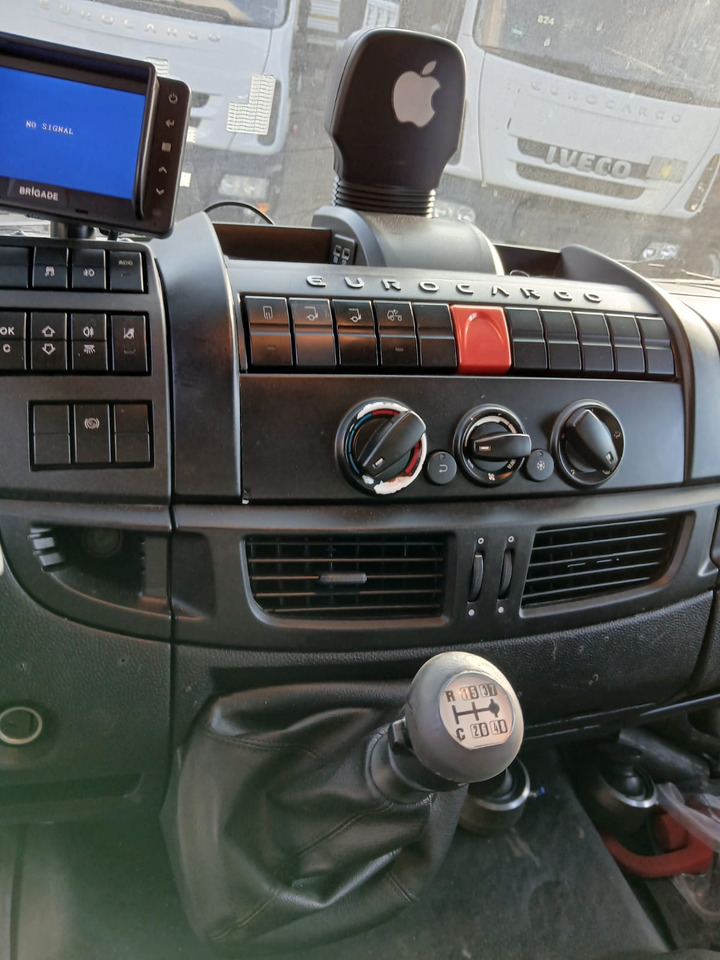 IVECO EUROCARGO 180-320 - Crane truck: picture 5 IVECO EUROCARGO 180-320 - Crane truck: picture 5