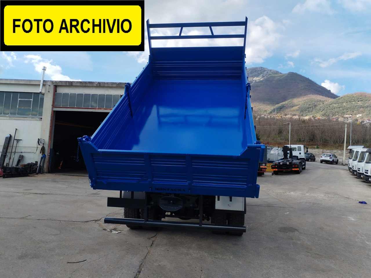 IVECO EUROCARGO 180-320 - Crane truck: picture 4 IVECO EUROCARGO 180-320 - Crane truck: picture 4