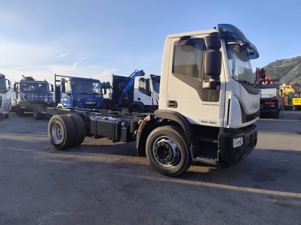 Cab chassis truck IVECO EUROCARGO 180-320: picture 26 Cab chassis truck IVECO EUROCARGO 180-320: picture 26