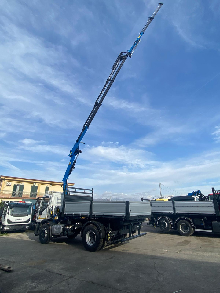 IVECO EUROCARGO 190EL28 - Crane truck: picture 2 IVECO EUROCARGO 190EL28 - Crane truck: picture 2
