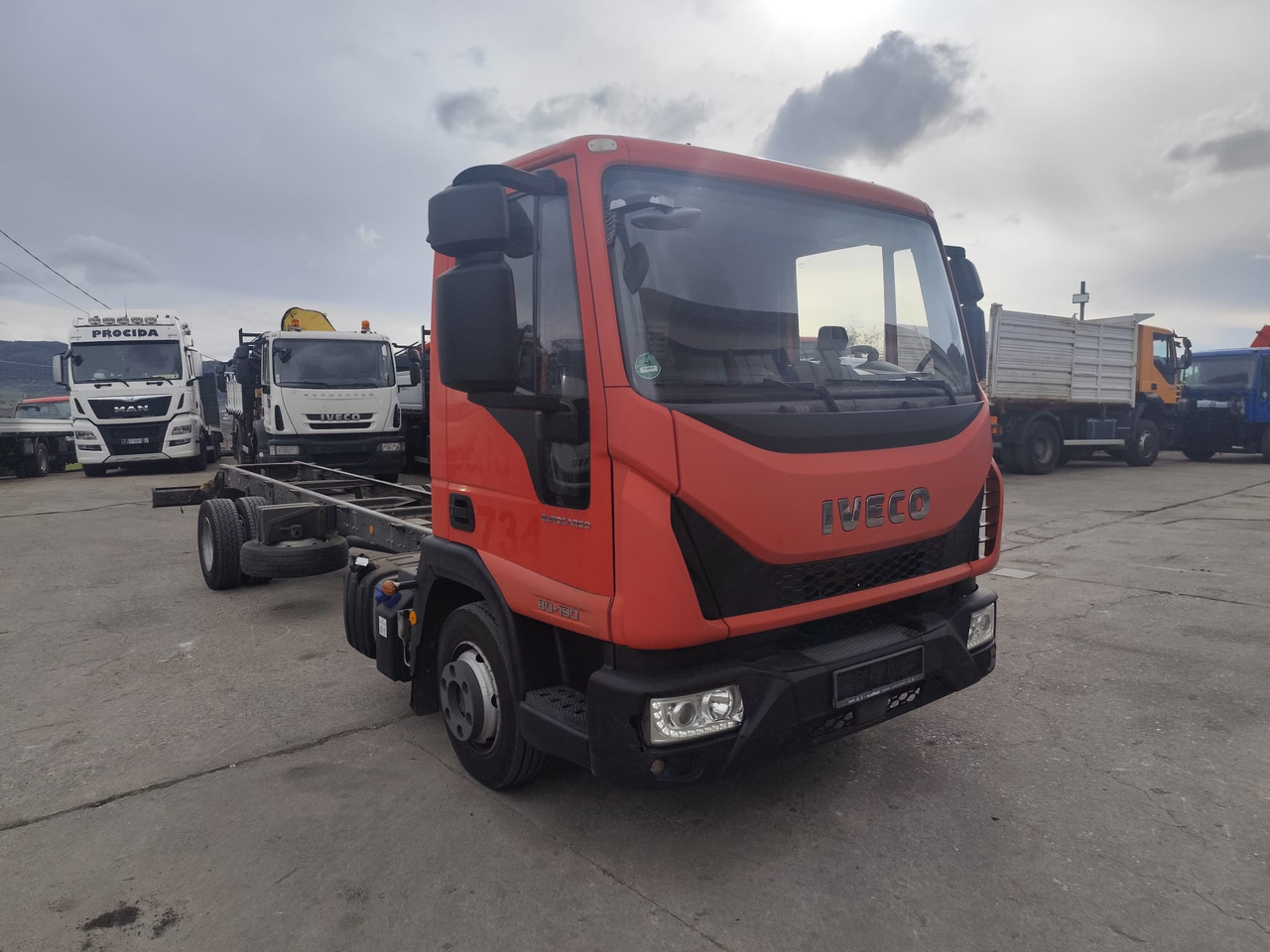 IVECO EUROCARGO 80-190 - Cab chassis truck: picture 2 IVECO EUROCARGO 80-190 - Cab chassis truck: picture 2