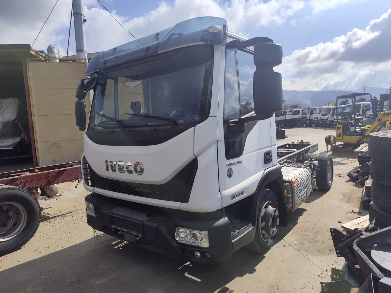 IVECO EUROCARGO 80-210 - Cab chassis truck: picture 1 IVECO EUROCARGO 80-210 - Cab chassis truck: picture 1