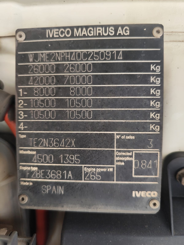 Hook lift truck IVECO STRALIS 260S36: picture 6