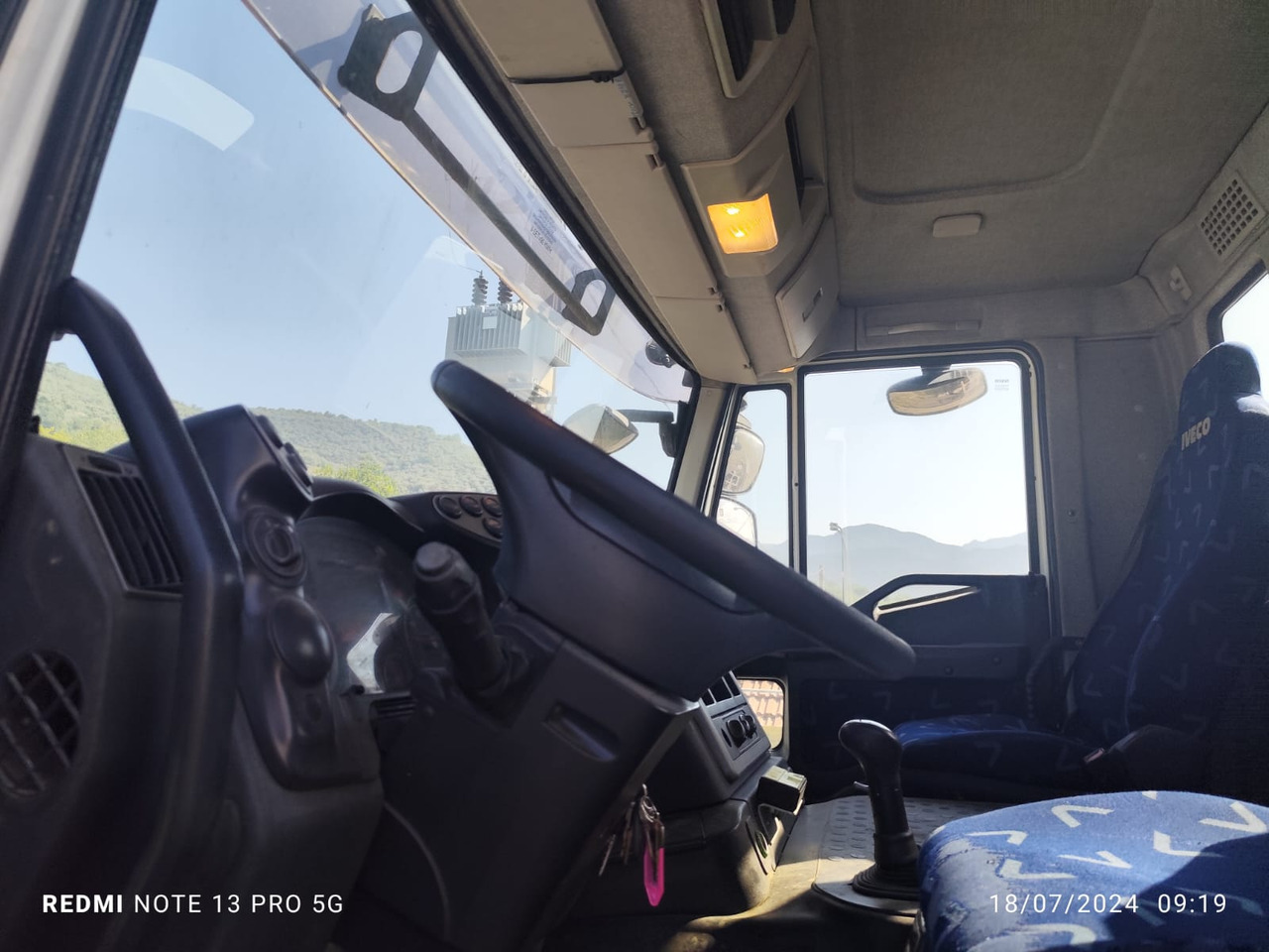 Hook lift truck IVECO STRALIS 260S36: picture 28