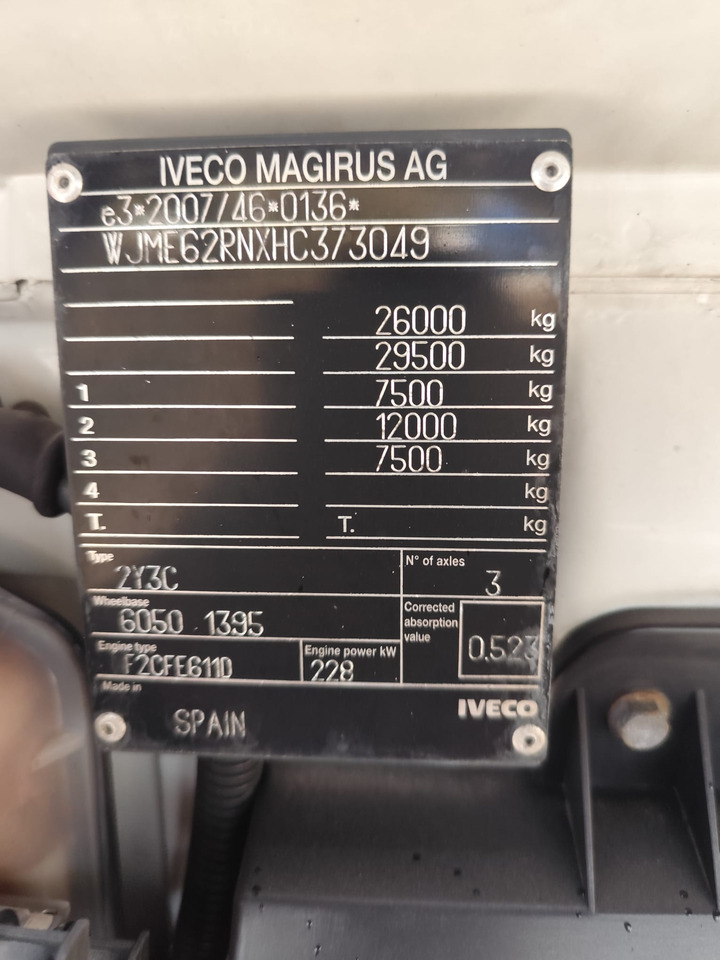 IVECO STRALIS AD 260S31 XP - Crane truck: picture 5 IVECO STRALIS AD 260S31 XP - Crane truck: picture 5