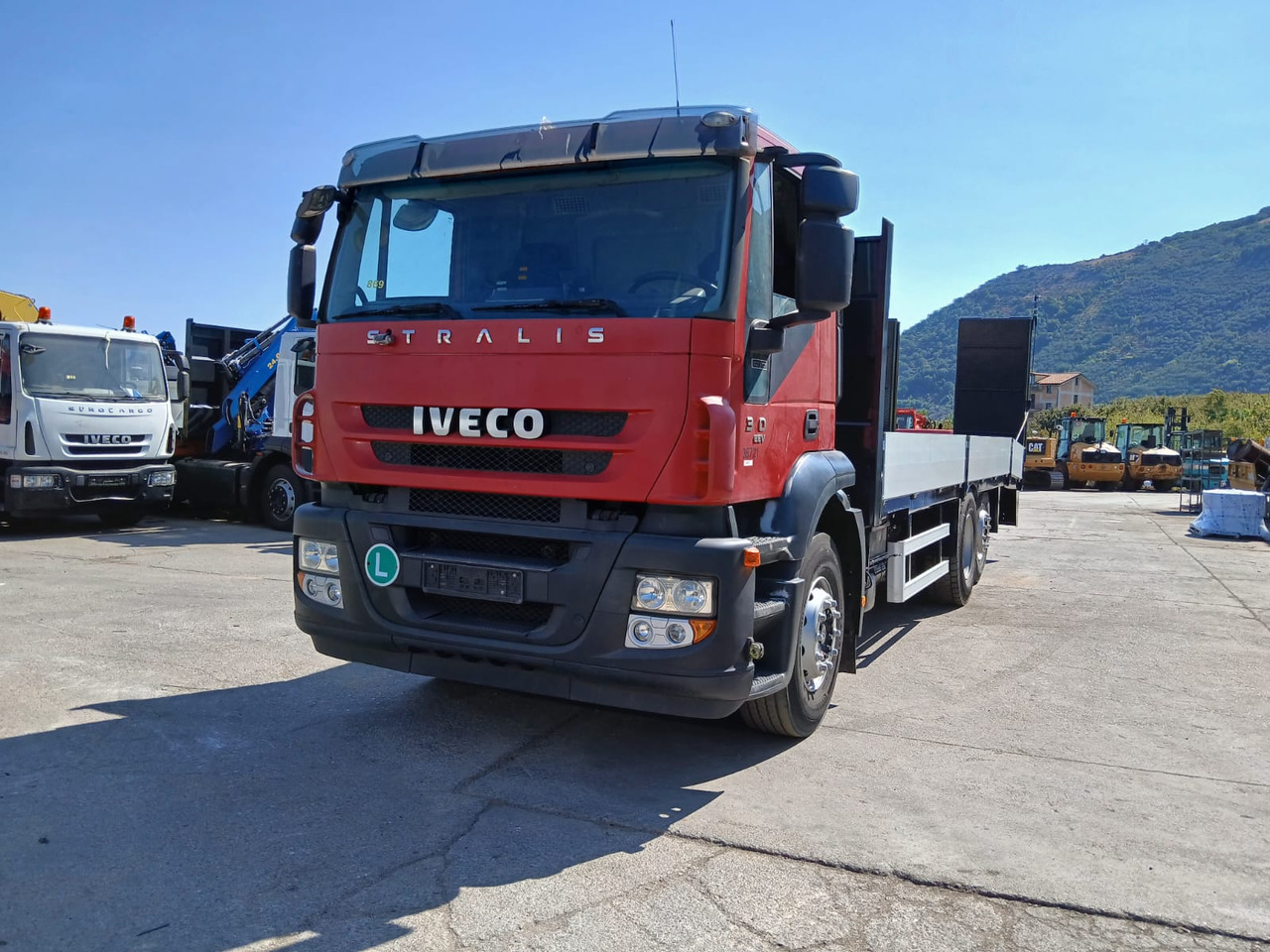 IVECO STRALIS CUBE 260S31 - Dropside/ Flatbed truck: picture 1 IVECO STRALIS CUBE 260S31 - Dropside/ Flatbed truck: picture 1