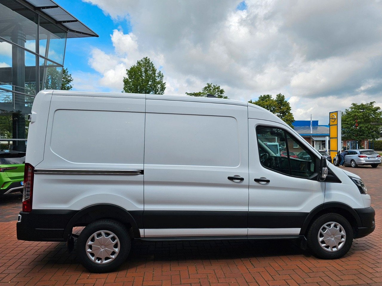Ford Transit Kasten 350 L2H2 Trend Regalsystem Kamera - Panel van: picture 5 Ford Transit Kasten 350 L2H2 Trend Regalsystem Kamera - Panel van: picture 5