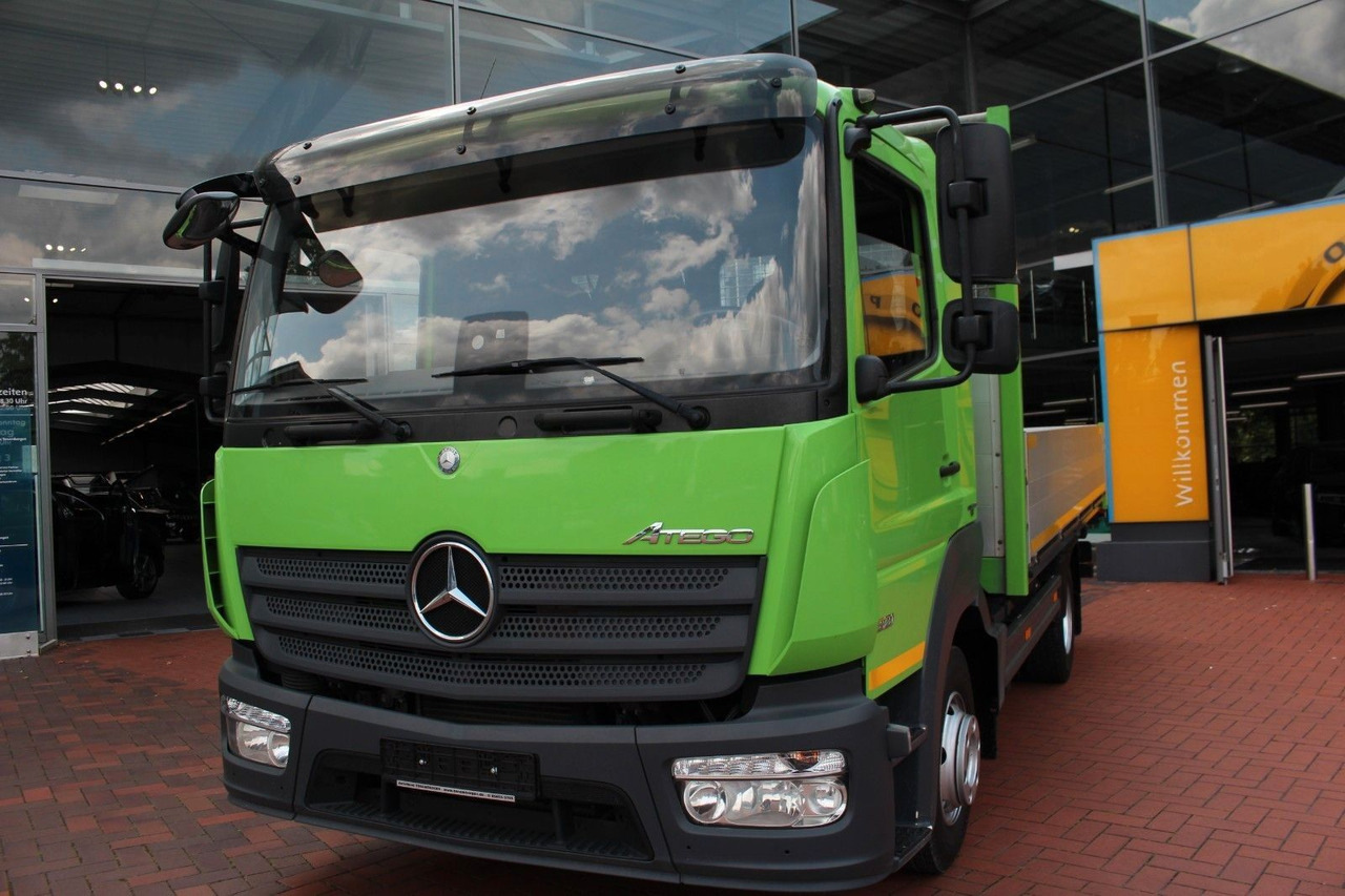 Mercedes-Benz Atego Pritsche 921 - Flatbed van: picture 2 Mercedes-Benz Atego Pritsche 921 - Flatbed van: picture 2