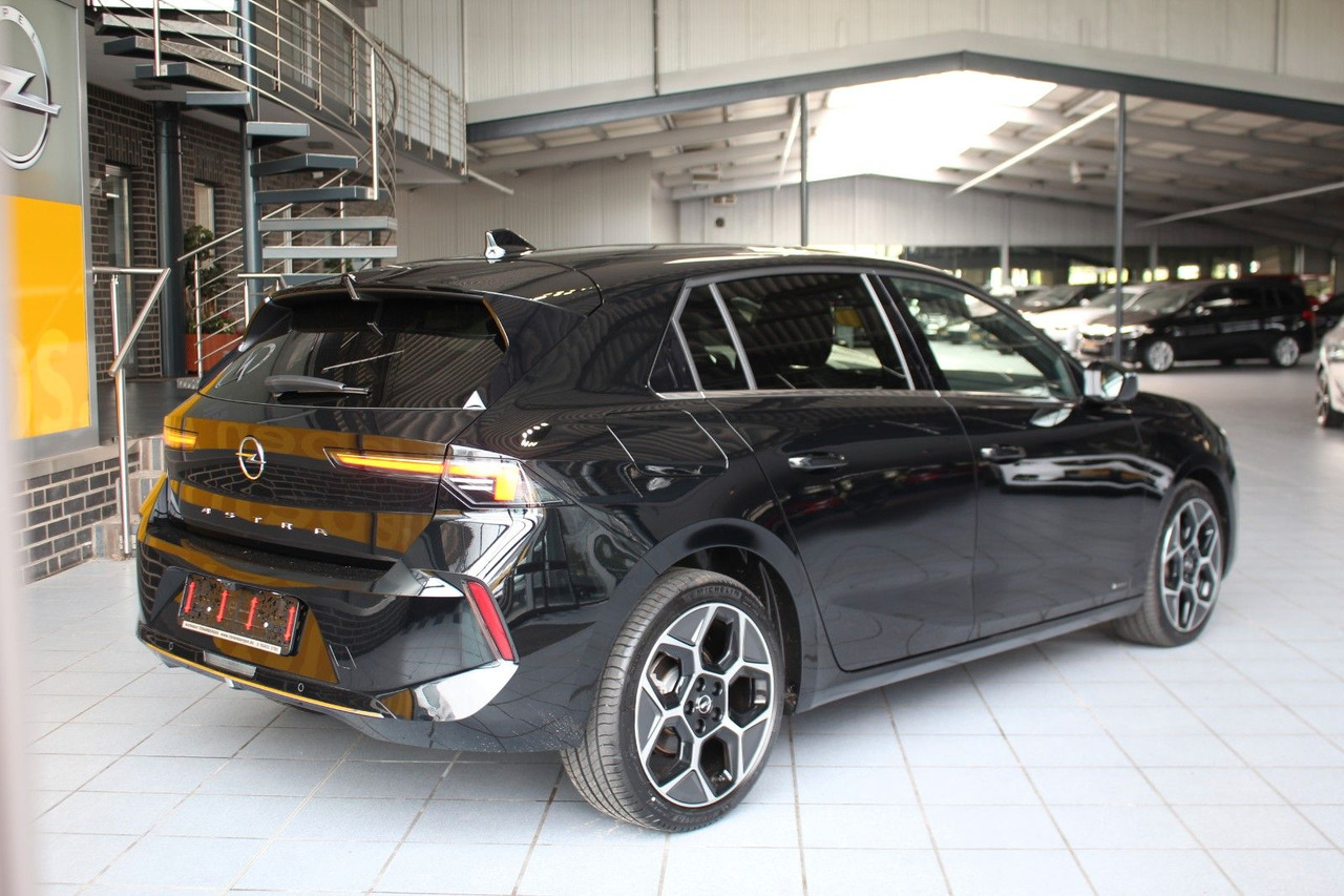 Opel Astra L 5-trg. Ultimate Schiebedach Alcantara - Sedan: picture 5 Opel Astra L 5-trg. Ultimate Schiebedach Alcantara - Sedan: picture 5