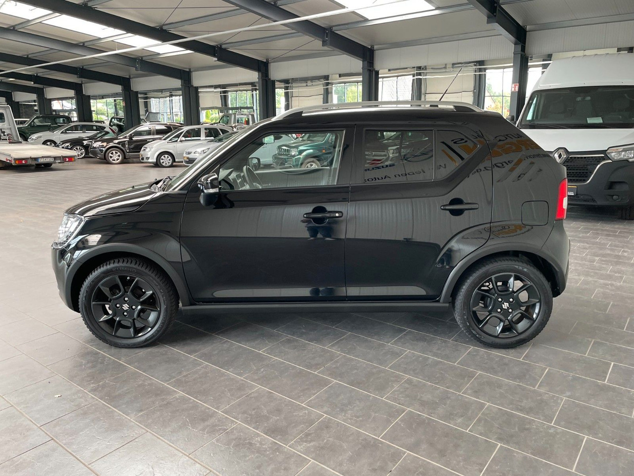 Suzuki Ignis Comfort+ Behinderten-Umbau Kamera Navi LED - Sedan: picture 5 Suzuki Ignis Comfort+ Behinderten-Umbau Kamera Navi LED - Sedan: picture 5