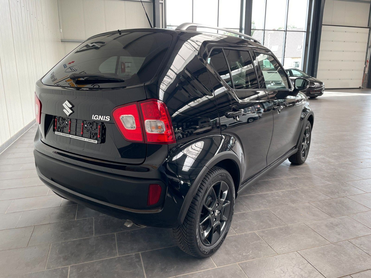 Suzuki Ignis Comfort+ Behinderten-Umbau Kamera Navi LED - Sedan: picture 3 Suzuki Ignis Comfort+ Behinderten-Umbau Kamera Navi LED - Sedan: picture 3