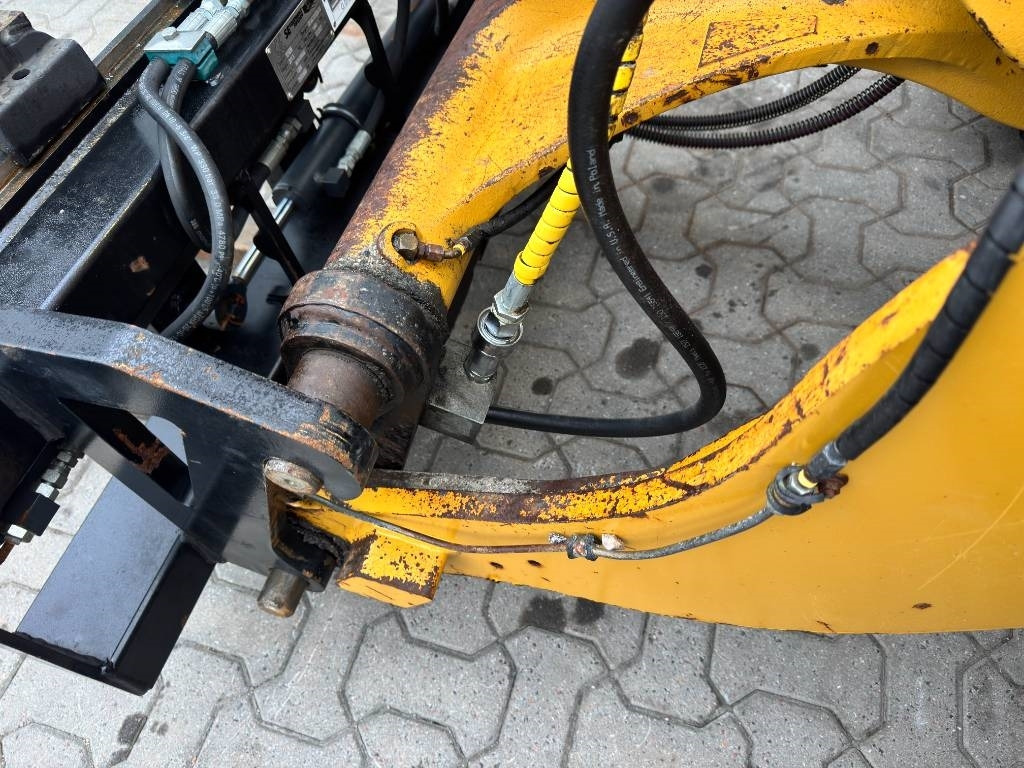 CAT 906M 35 km/h - Wheel loader: picture 4 CAT 906M 35 km/h - Wheel loader: picture 4