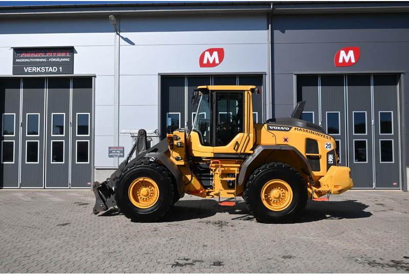 Volvo L90H - Wheel loader: picture 1 Volvo L90H - Wheel loader: picture 1